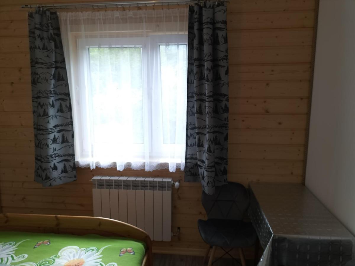 Dom - Nad Potokiem Guest House Lutowiska Exterior photo
